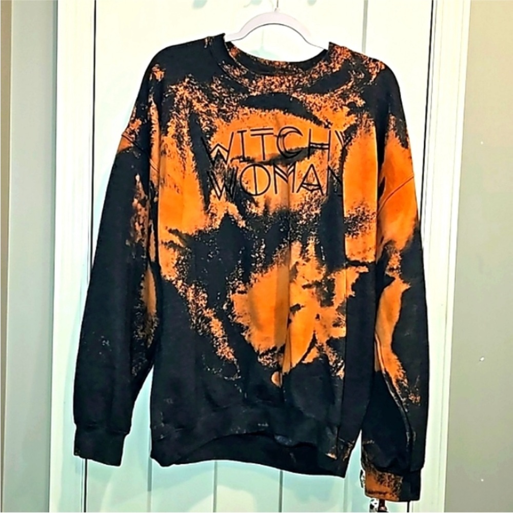 Gildan Womens Beautiful Halloween Whichy Women Bleach Sweatshirt Sz Extra large